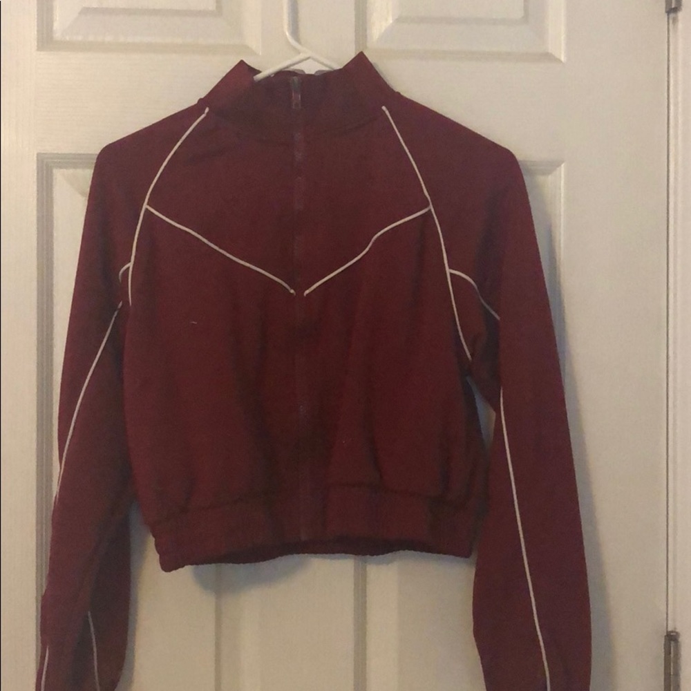Forever 21 cropped burgundy zip up